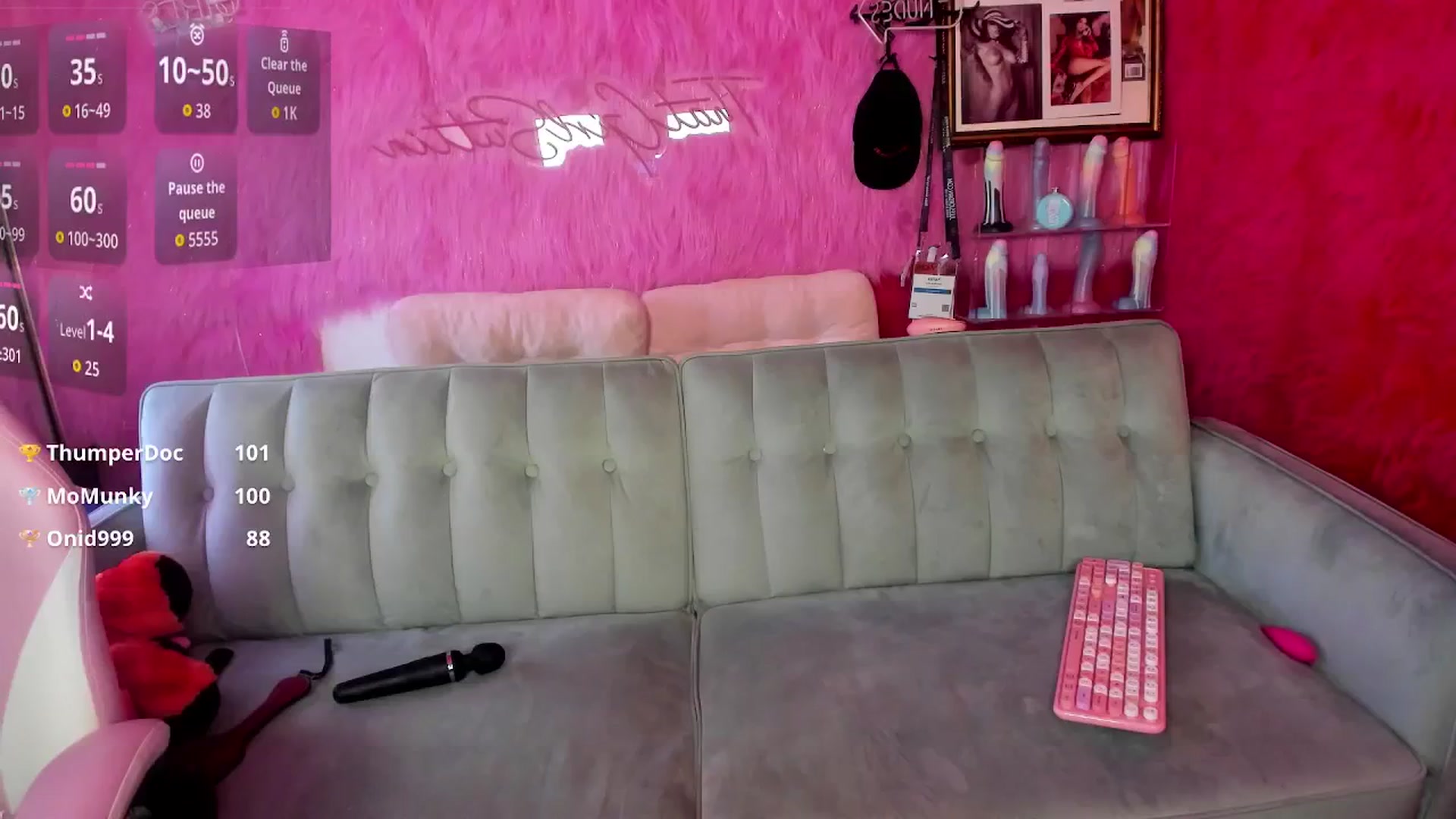 Gallery image thumbnail from thatgrlsuttin's myfreecams stream on, 02/18/2026, 24:02 image 14 of 20