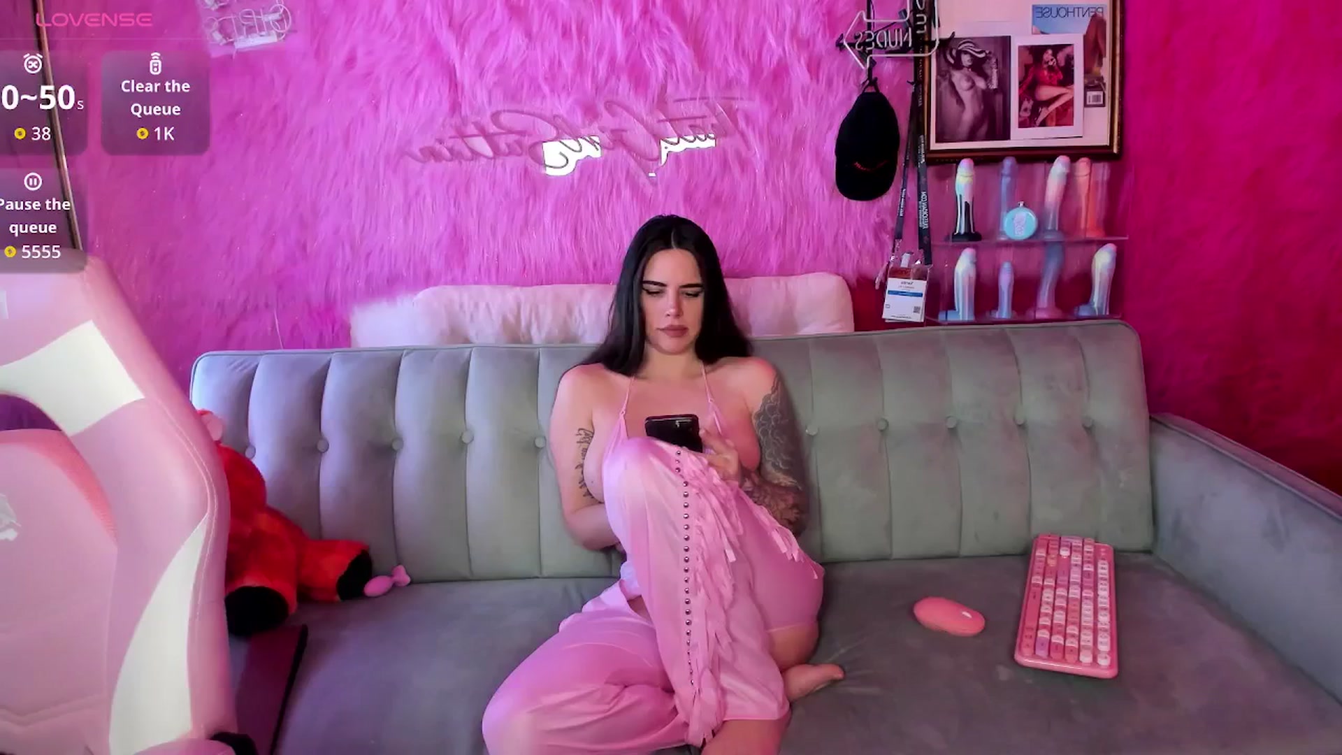 Gallery image thumbnail from thatgrlsuttin's myfreecams stream on, 02/25/2026, 22:42 image 3 of 20