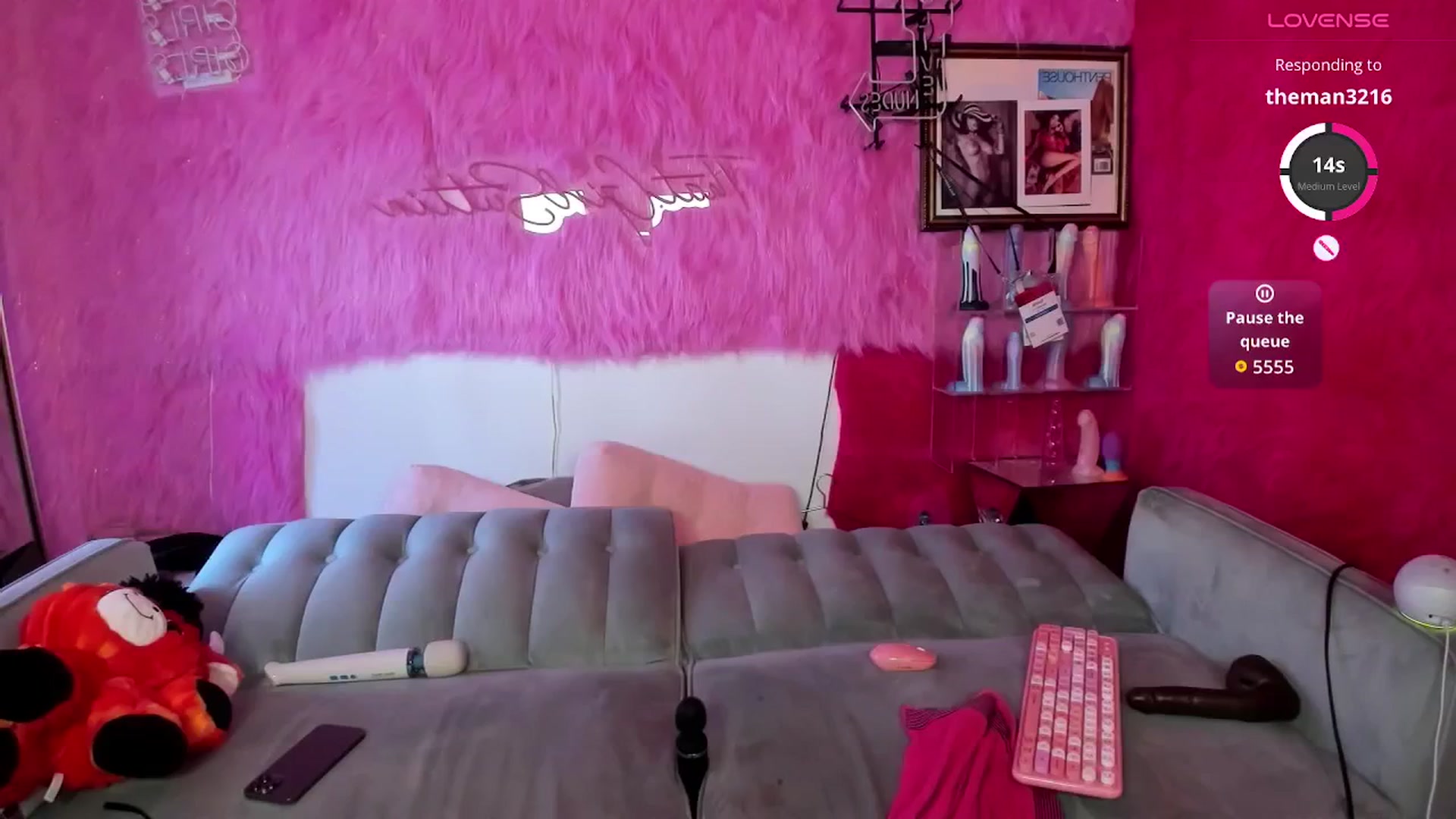 Gallery image thumbnail from thatgrlsuttin's myfreecams stream on, 03/16/2026, 23:27 image 15 of 20