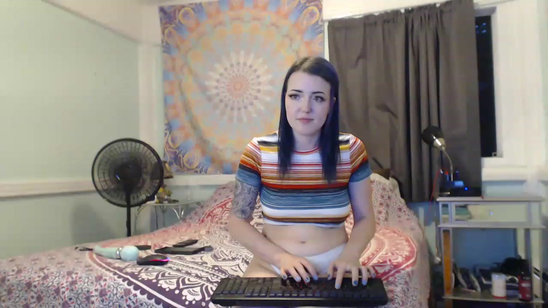 Gallery image thumbnail from the1daisymoon's myfreecams stream on, 08/07/2023, 02:23 image 15 of 20