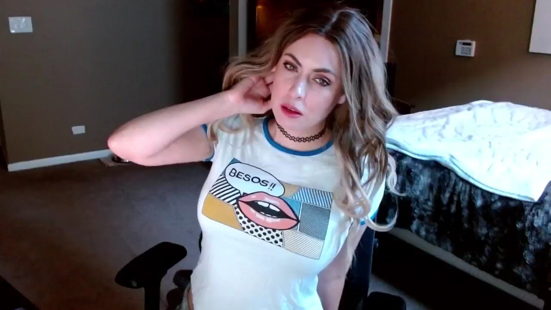 Gallery image thumbnail from theLoveGuru's myfreecams stream on, 11/02/2024, 22:22 image 6 of 20