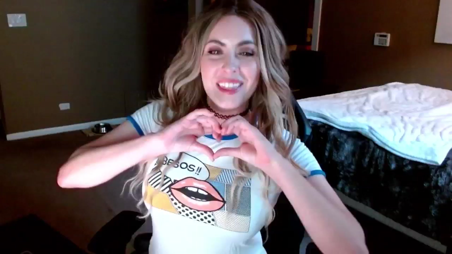 Gallery image thumbnail from theLoveGuru's myfreecams stream on, 11/02/2024, 22:22 image 19 of 20