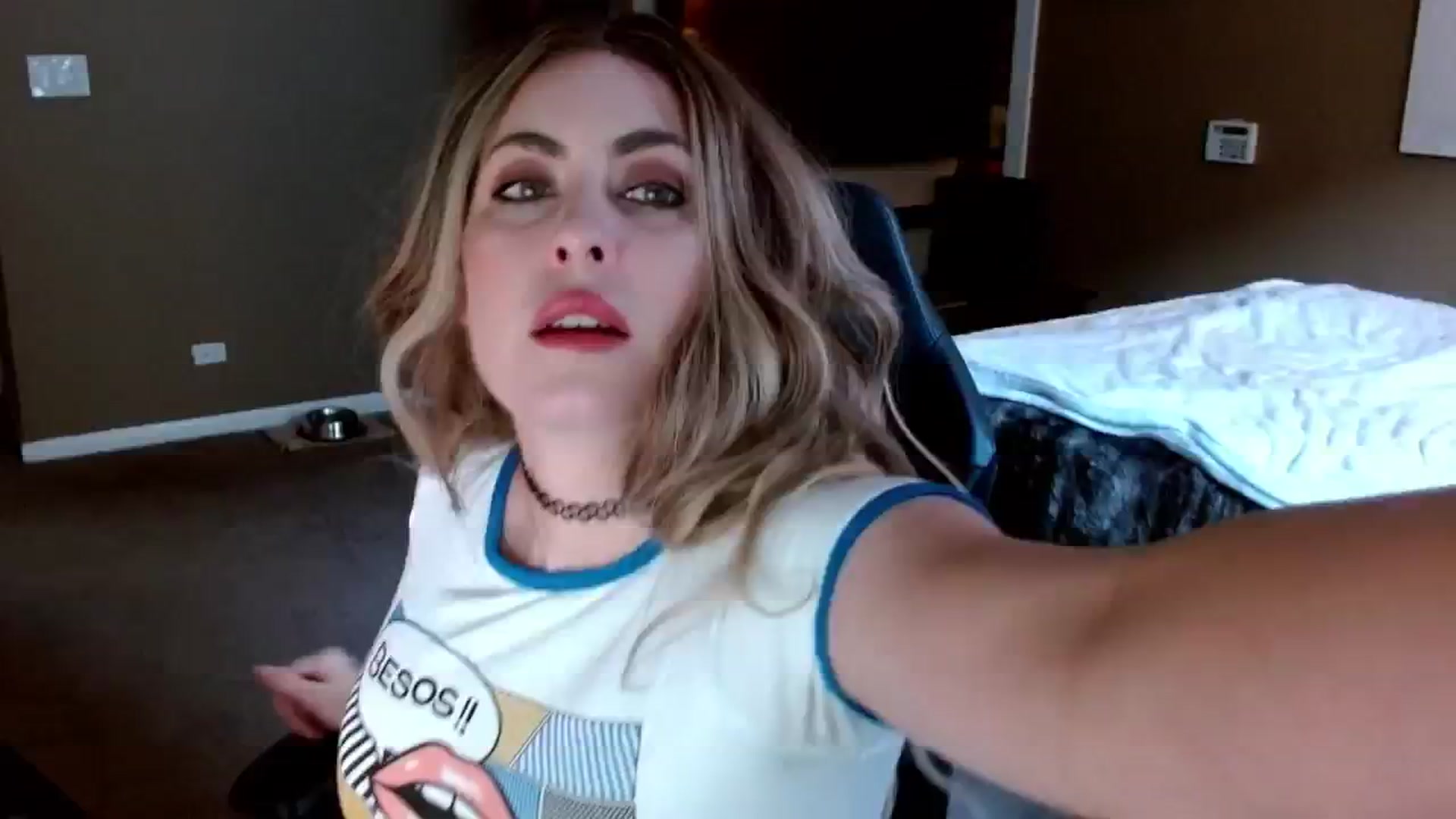 Gallery image thumbnail from theLoveGuru's myfreecams stream on, 11/02/2024, 22:22 image 1 of 20