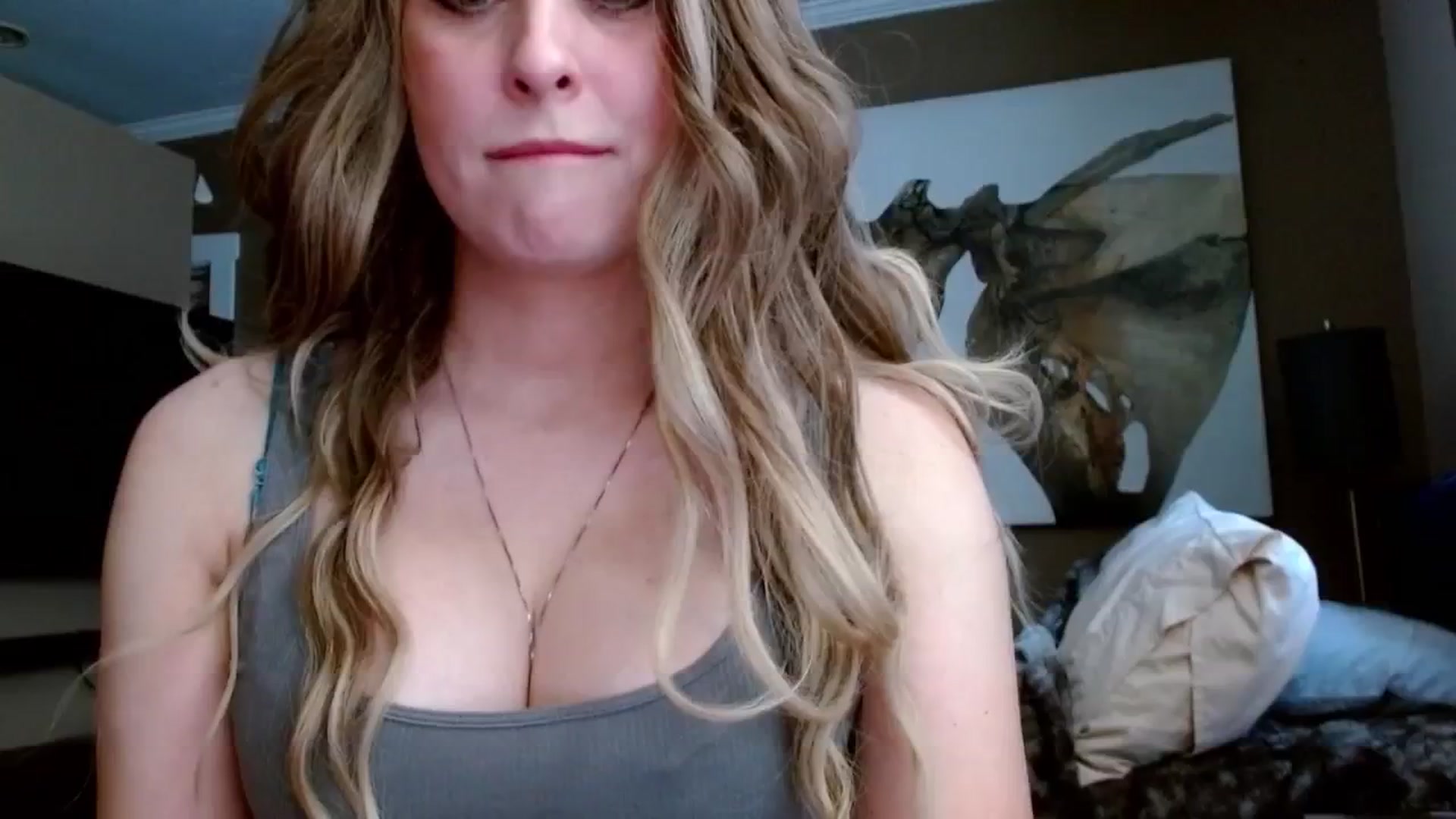 Gallery image thumbnail from theLoveGuru's myfreecams stream on, 11/07/2024, 20:17 image 11 of 20