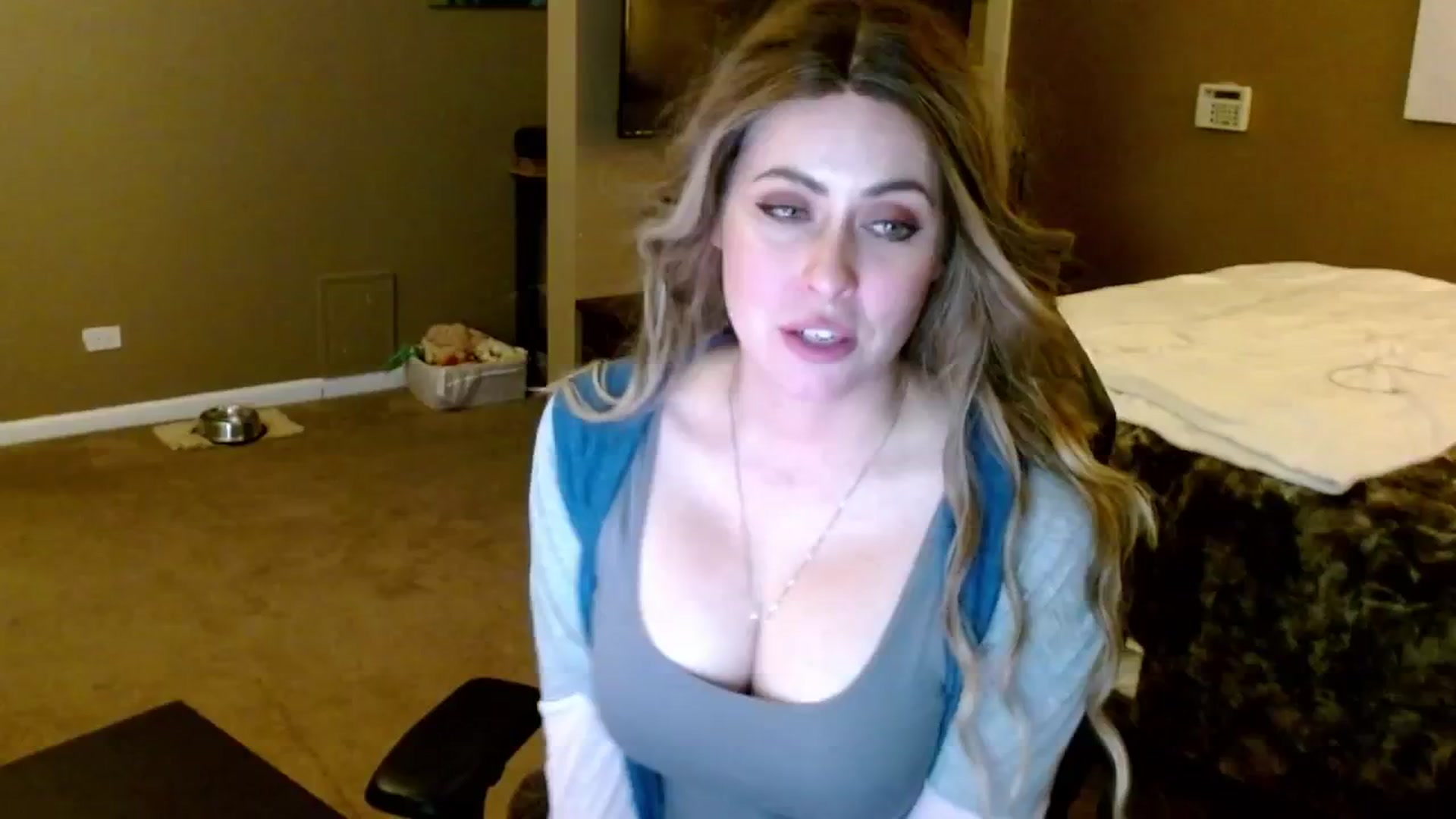 Gallery image thumbnail from theLoveGuru's myfreecams stream on, 11/08/2024, 04:15 image 20 of 20