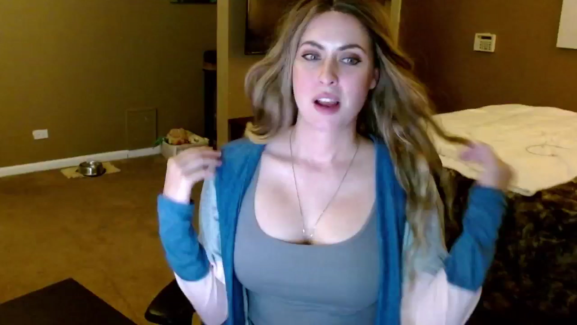 Gallery image thumbnail from theLoveGuru's myfreecams stream on, 11/08/2024, 04:15 image 19 of 20