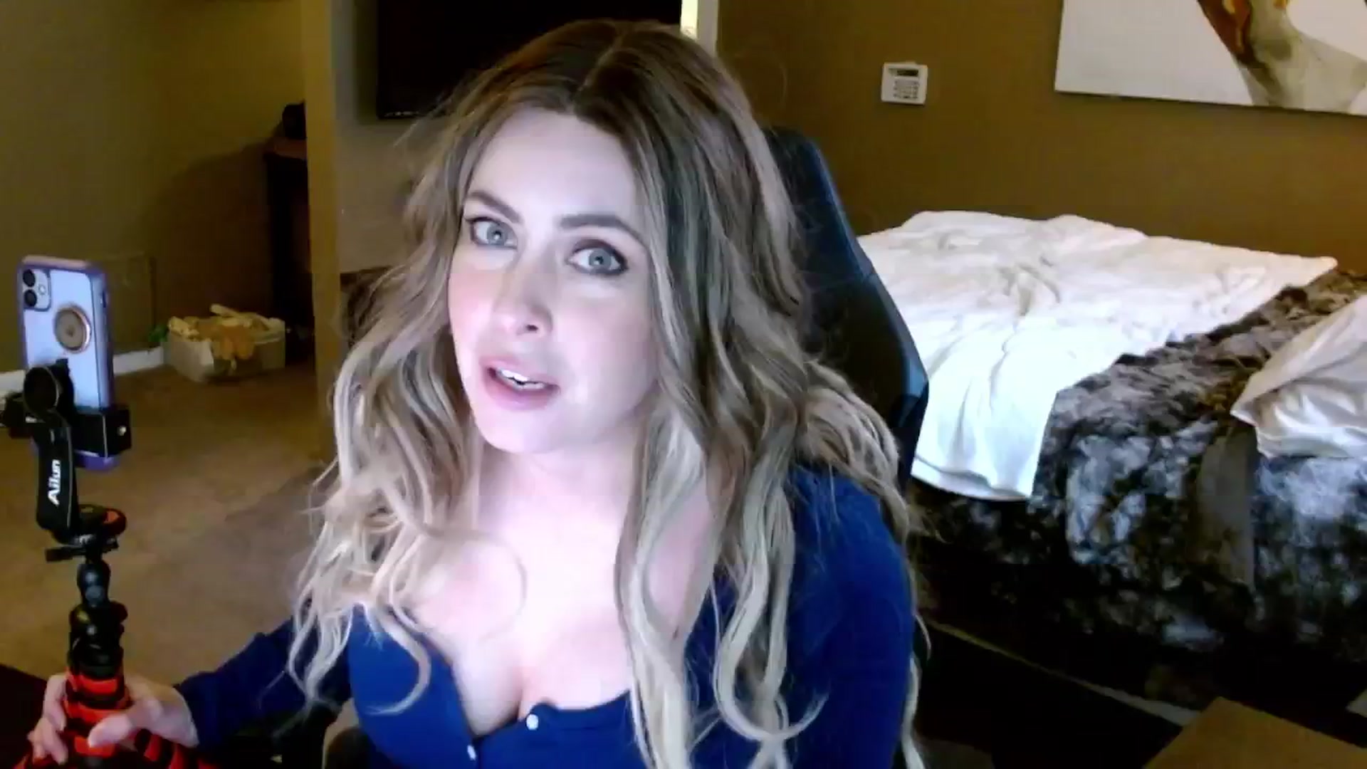 Gallery image thumbnail from theLoveGuru's myfreecams stream on, 11/14/2024, 20:05 image 5 of 20