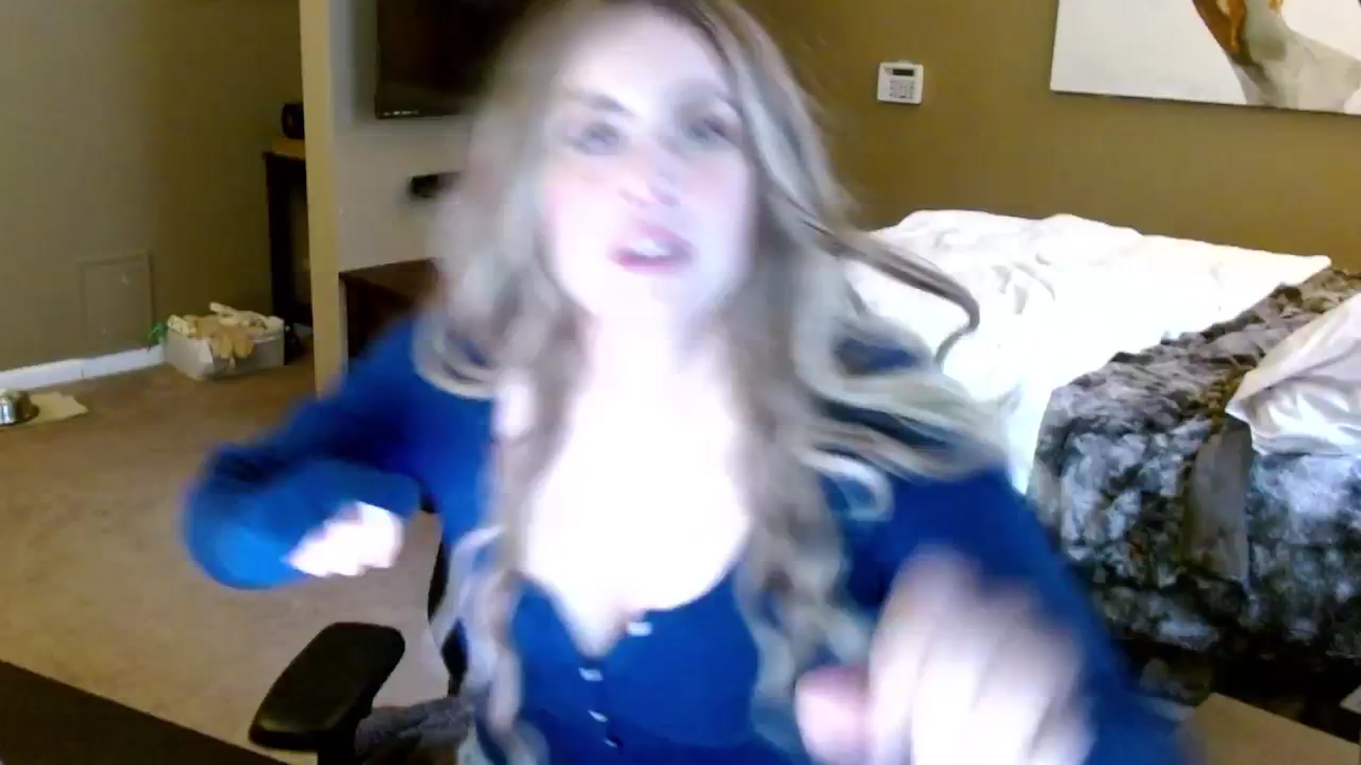 Gallery image thumbnail from theLoveGuru's myfreecams stream on, 11/14/2024, 20:05 image 11 of 20