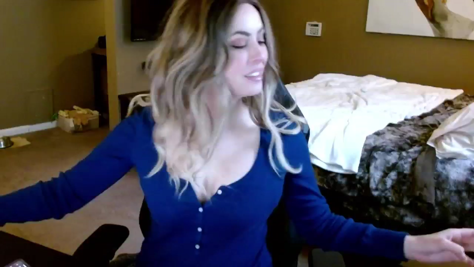Gallery image thumbnail from theLoveGuru's myfreecams stream on, 11/14/2024, 20:05 image 2 of 20