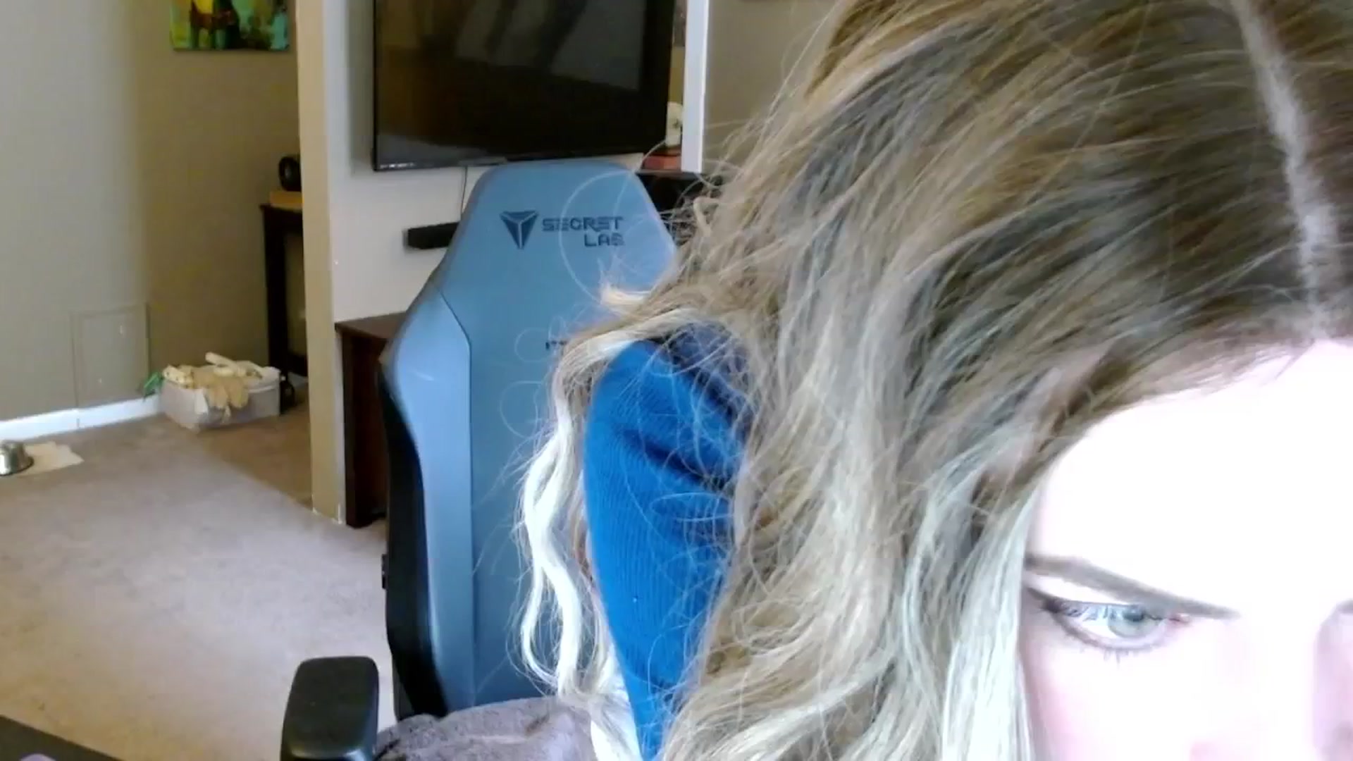Gallery image thumbnail from theLoveGuru's myfreecams stream on, 11/14/2024, 21:35 image 10 of 20