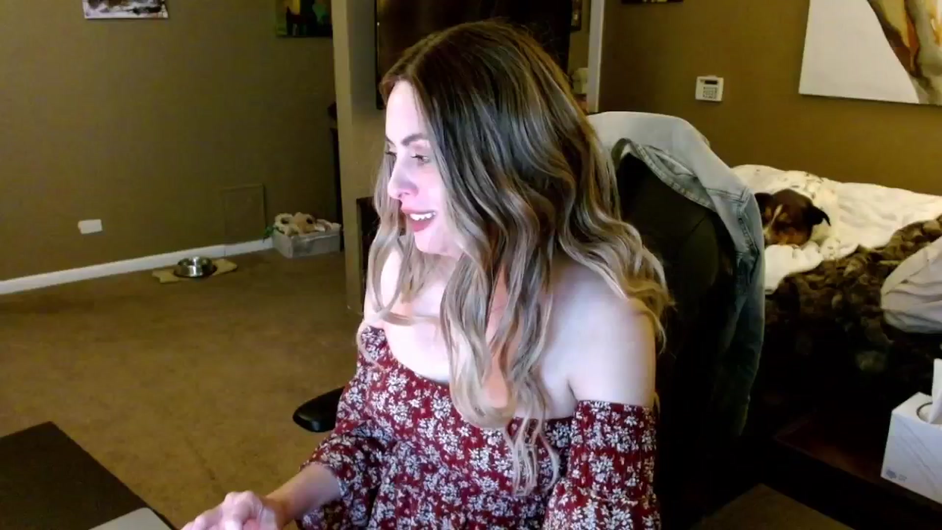 Gallery image thumbnail from theLoveGuru's myfreecams stream on, 11/24/2024, 07:33 image 9 of 20