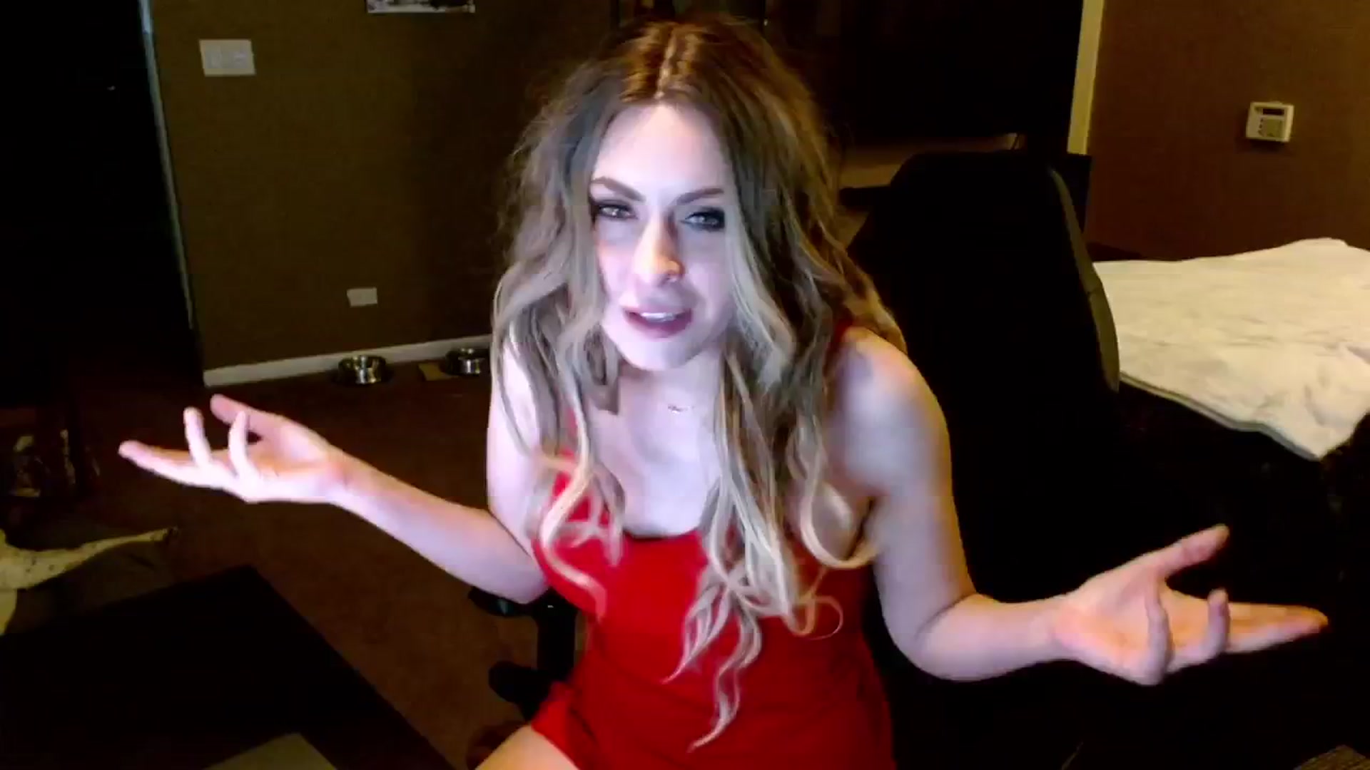 Gallery image thumbnail from theLoveGuru's myfreecams stream on, 12/06/2024, 23:49 image 4 of 20