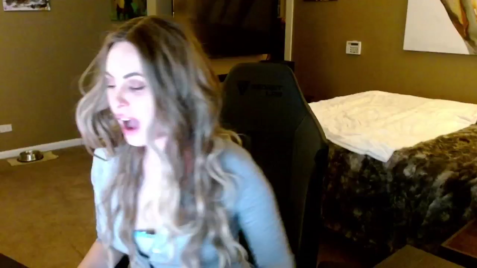 Gallery image thumbnail from theLoveGuru's myfreecams stream on, 12/13/2024, 04:20 image 4 of 20