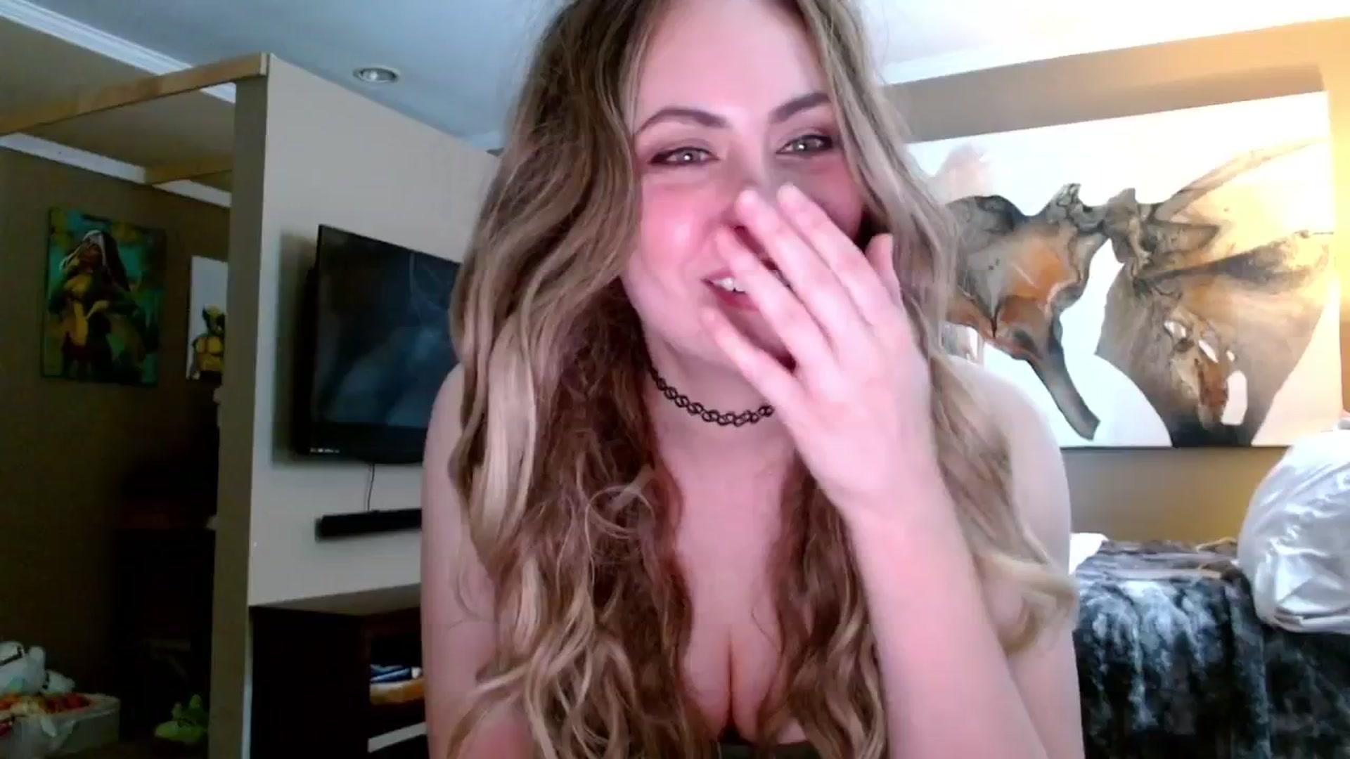 Gallery image thumbnail from theLoveGuru's myfreecams stream on, 01/15/2025, 20:09 image 20 of 20
