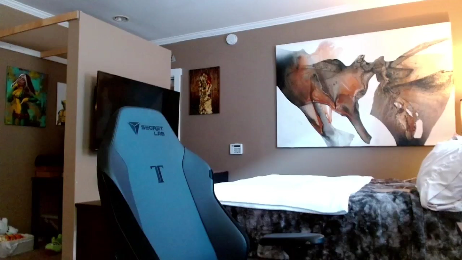Gallery image thumbnail from theLoveGuru's myfreecams stream on, 01/15/2025, 20:09 image 4 of 20