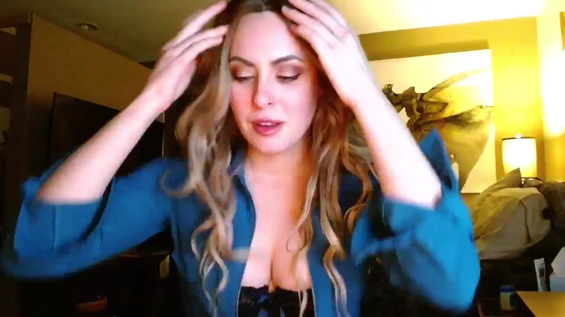 Gallery image thumbnail from theLoveGuru's myfreecams stream on, 01/16/2025, 06:45 image 15 of 20