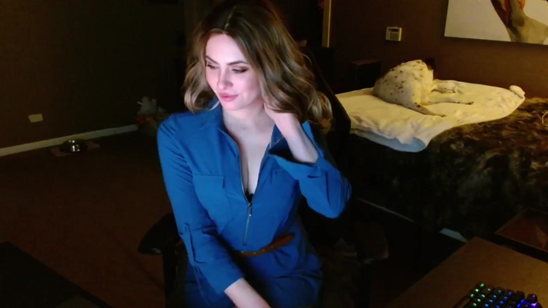 Gallery image thumbnail from theLoveGuru's myfreecams stream on, 01/16/2025, 06:45 image 3 of 20