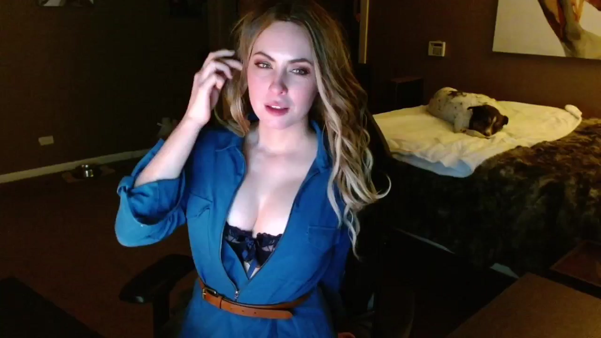 Gallery image thumbnail from theLoveGuru's myfreecams stream on, 01/16/2025, 06:45 image 14 of 20