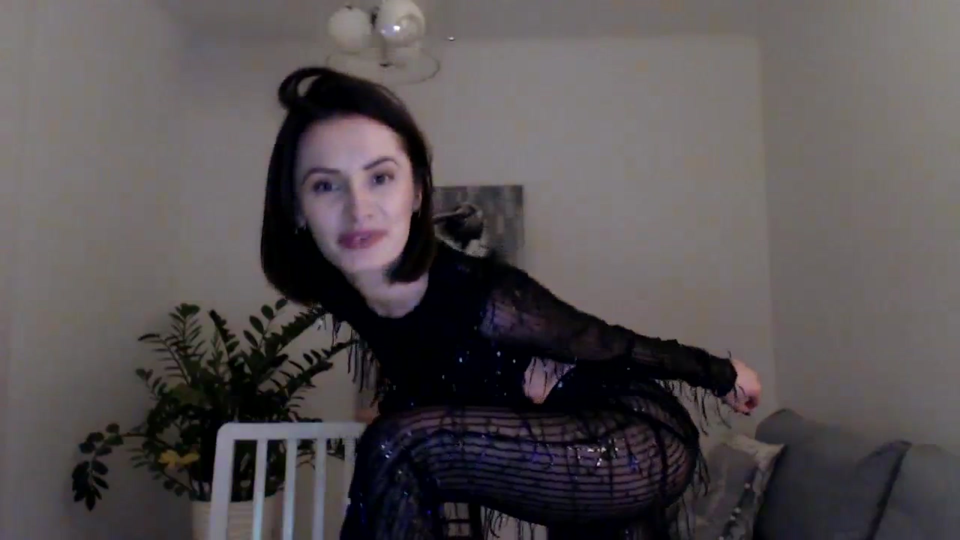 Gallery image thumbnail from the_realpearl's myfreecams stream on, 12/30/2023, 19:35 image 13 of 20