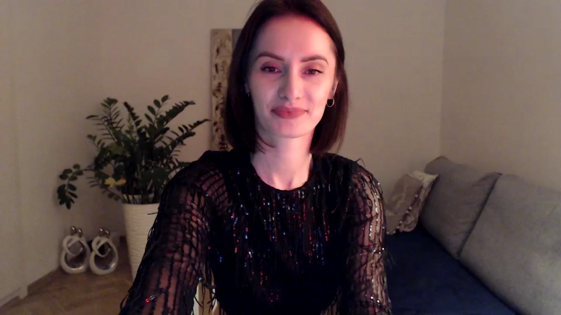 Gallery image thumbnail from the_realpearl's myfreecams stream on, 12/30/2023, 19:35 image 11 of 20