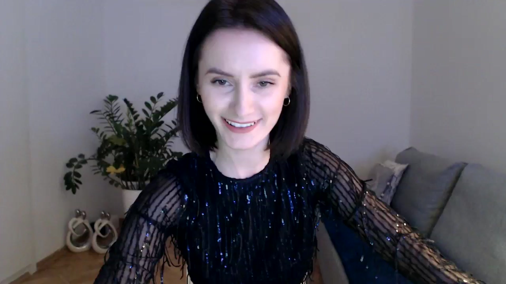 Gallery image thumbnail from the_realpearl's myfreecams stream on, 12/30/2023, 19:35 image 1 of 20