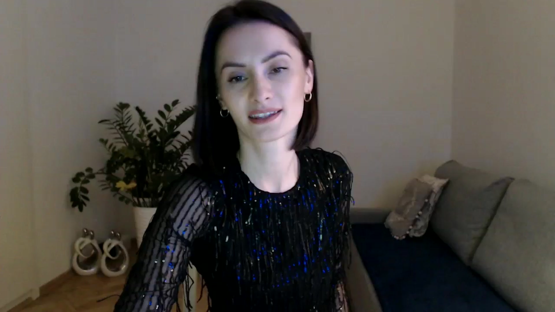 Gallery image thumbnail from the_realpearl's myfreecams stream on, 12/30/2023, 19:35 image 16 of 20