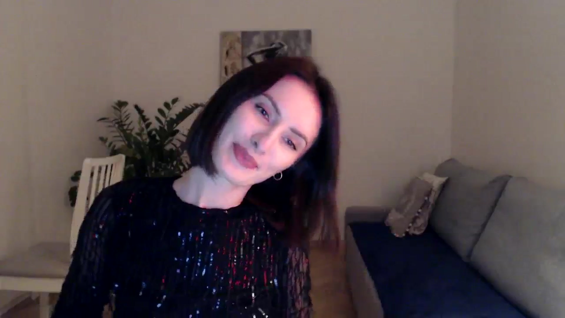 Gallery image thumbnail from the_realpearl's myfreecams stream on, 12/30/2023, 19:35 image 7 of 20