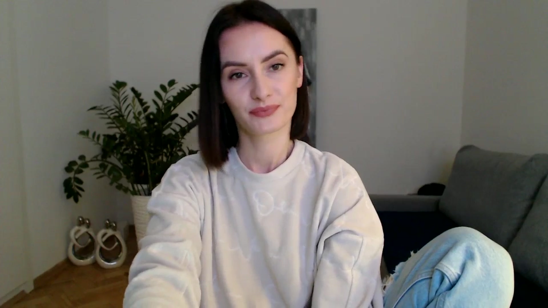 Gallery image thumbnail from the_realpearl's myfreecams stream on, 01/03/2024, 16:01 image 5 of 20
