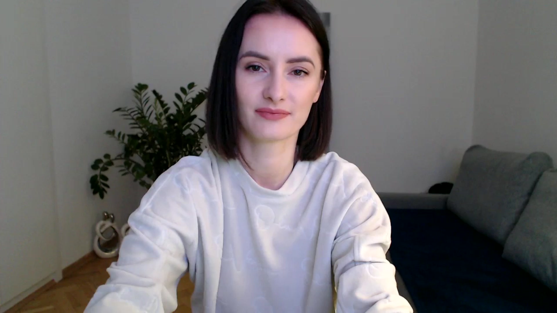 Gallery image thumbnail from the_realpearl's myfreecams stream on, 01/03/2024, 16:01 image 2 of 20