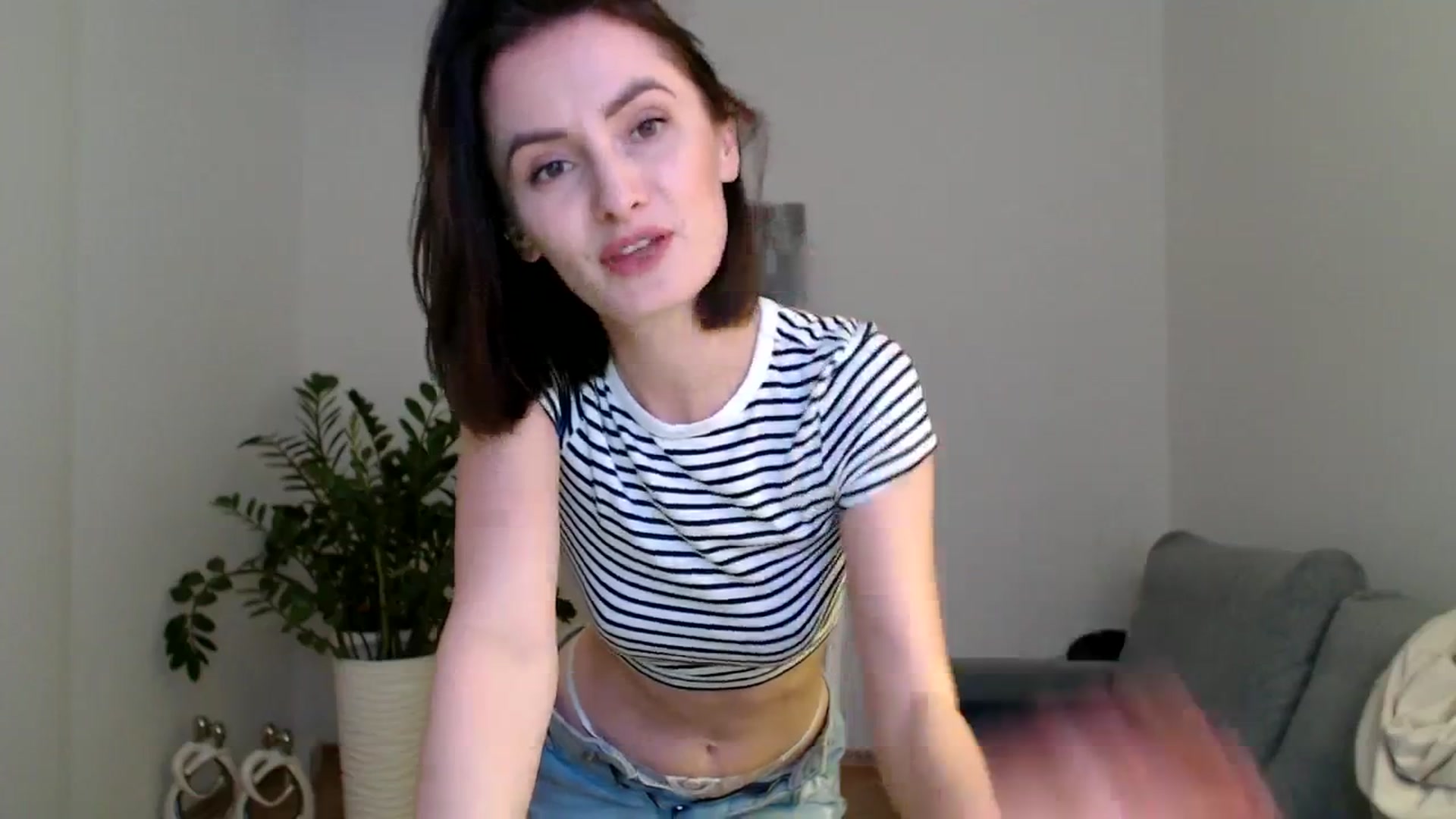 Gallery image thumbnail from the_realpearl's myfreecams stream on, 01/03/2024, 17:13 image 6 of 20