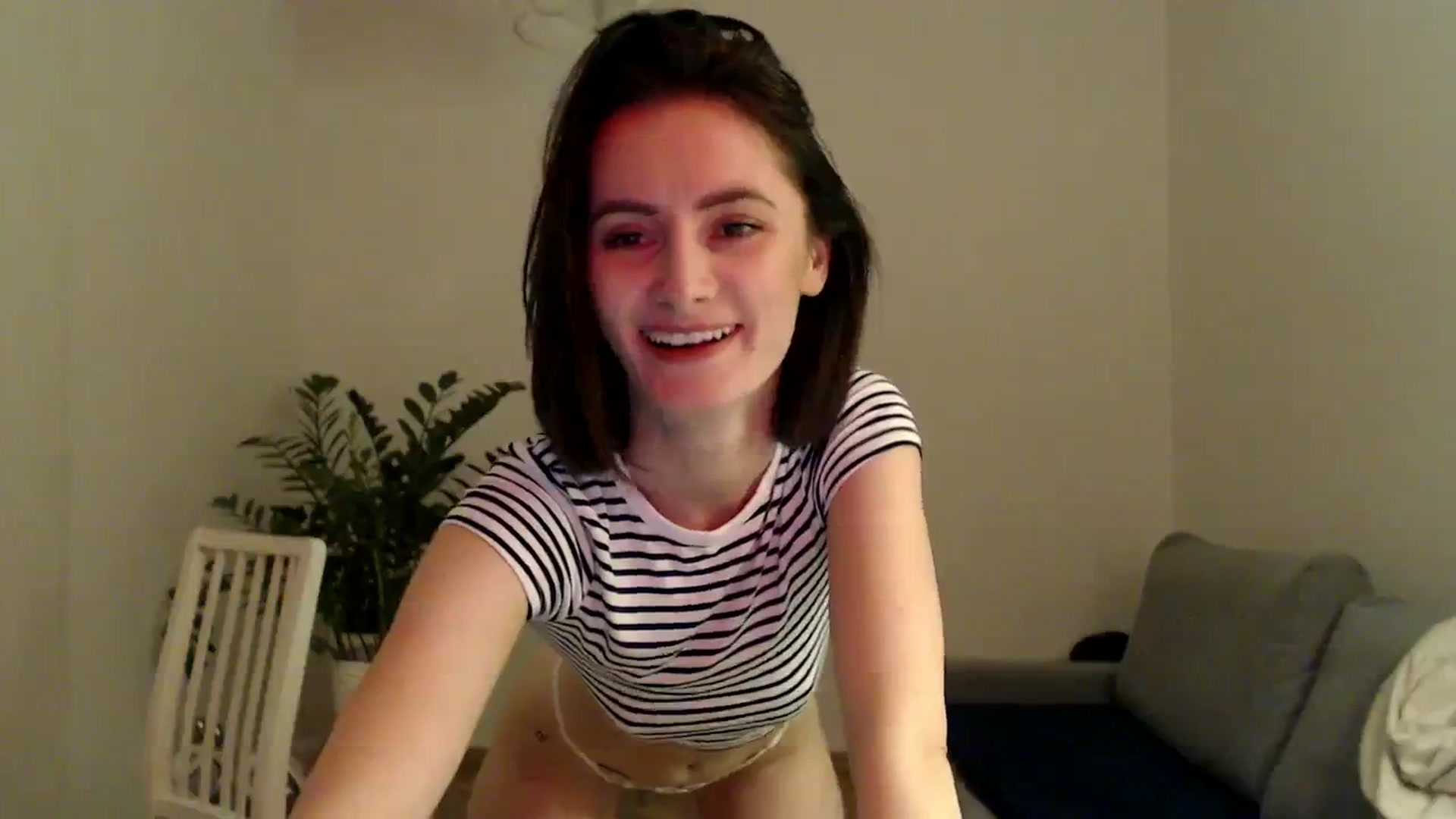 Gallery image thumbnail from the_realpearl's myfreecams stream on, 01/03/2024, 17:13 image 12 of 20