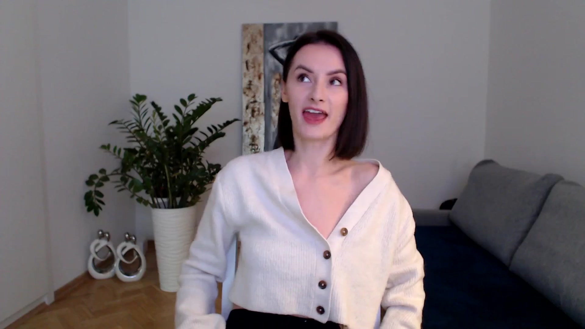 Gallery image thumbnail from the_realpearl's myfreecams stream on, 01/04/2024, 09:32 image 11 of 20