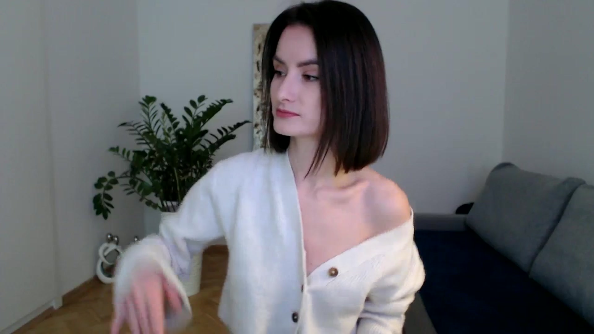Gallery image thumbnail from the_realpearl's myfreecams stream on, 01/04/2024, 09:32 image 6 of 20