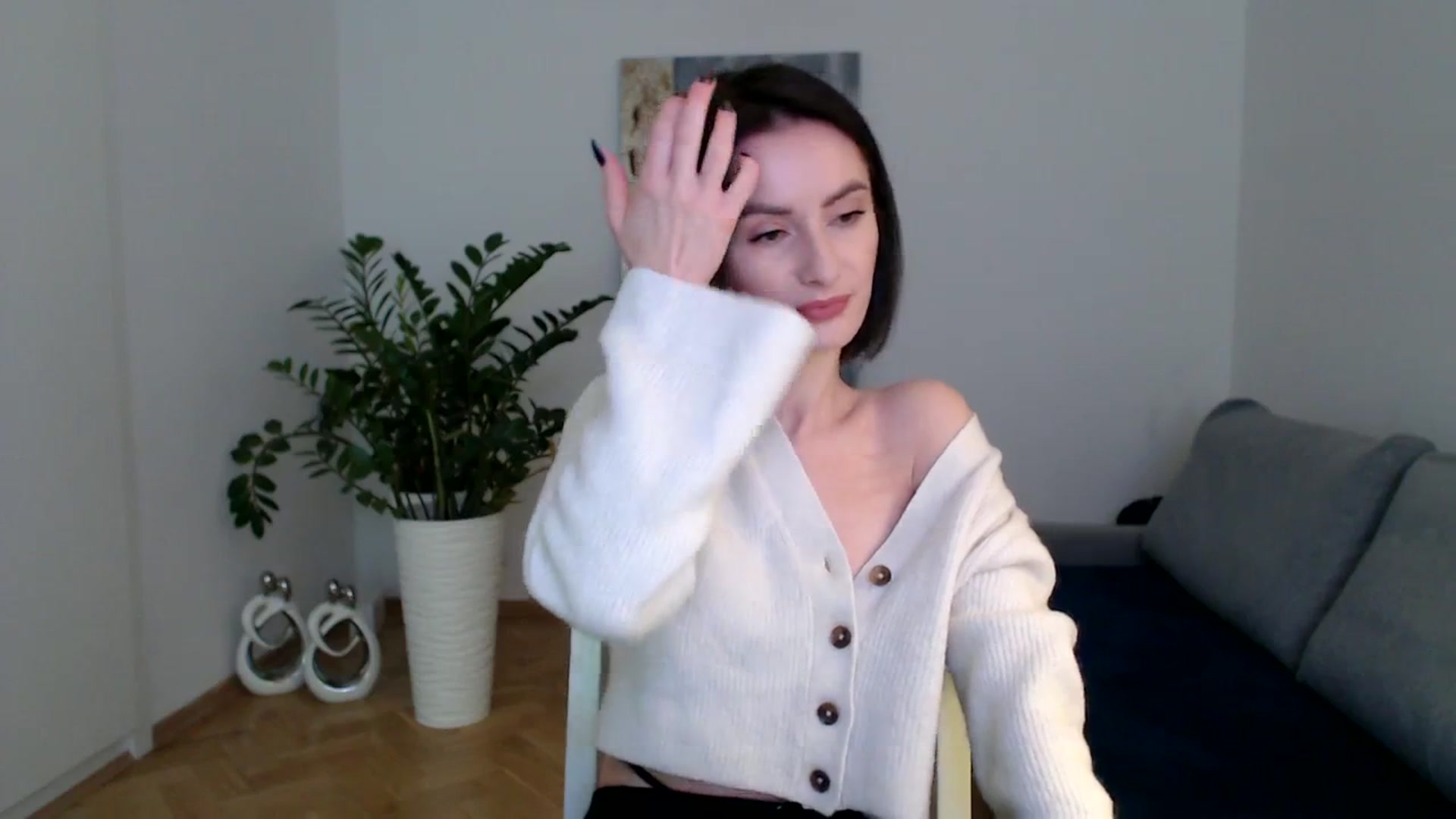 Gallery image thumbnail from the_realpearl's myfreecams stream on, 01/04/2024, 09:32 image 7 of 20