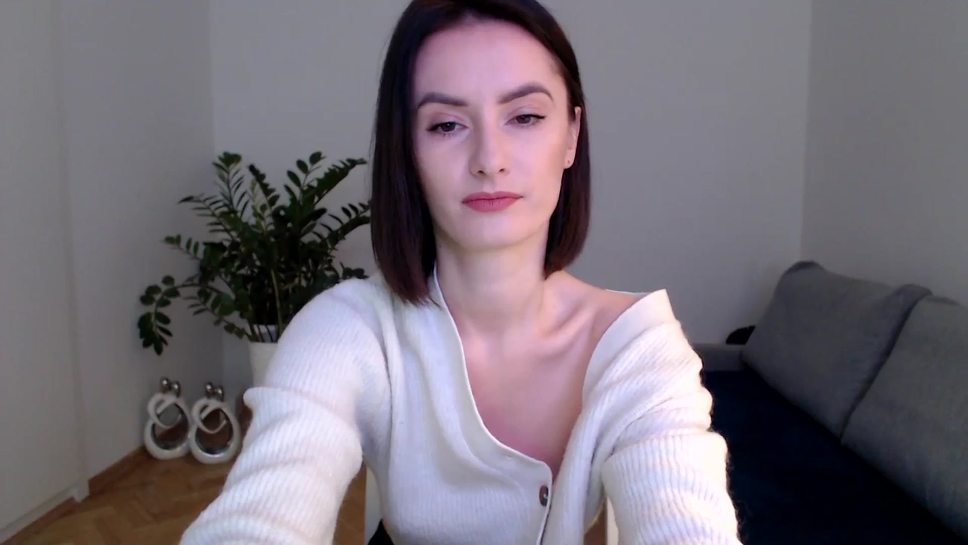 Gallery image thumbnail from the_realpearl's myfreecams stream on, 01/04/2024, 09:32 image 14 of 20