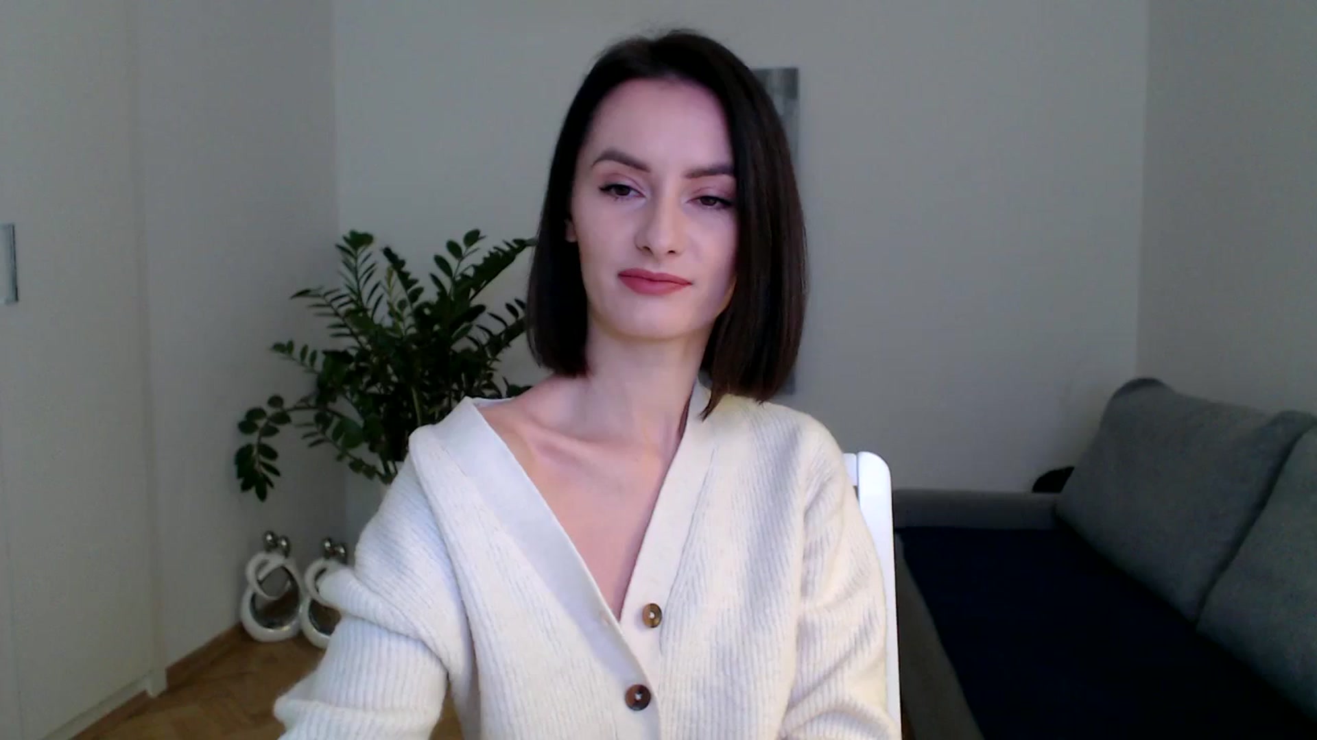 Gallery image thumbnail from the_realpearl's myfreecams stream on, 01/04/2024, 09:32 image 1 of 20