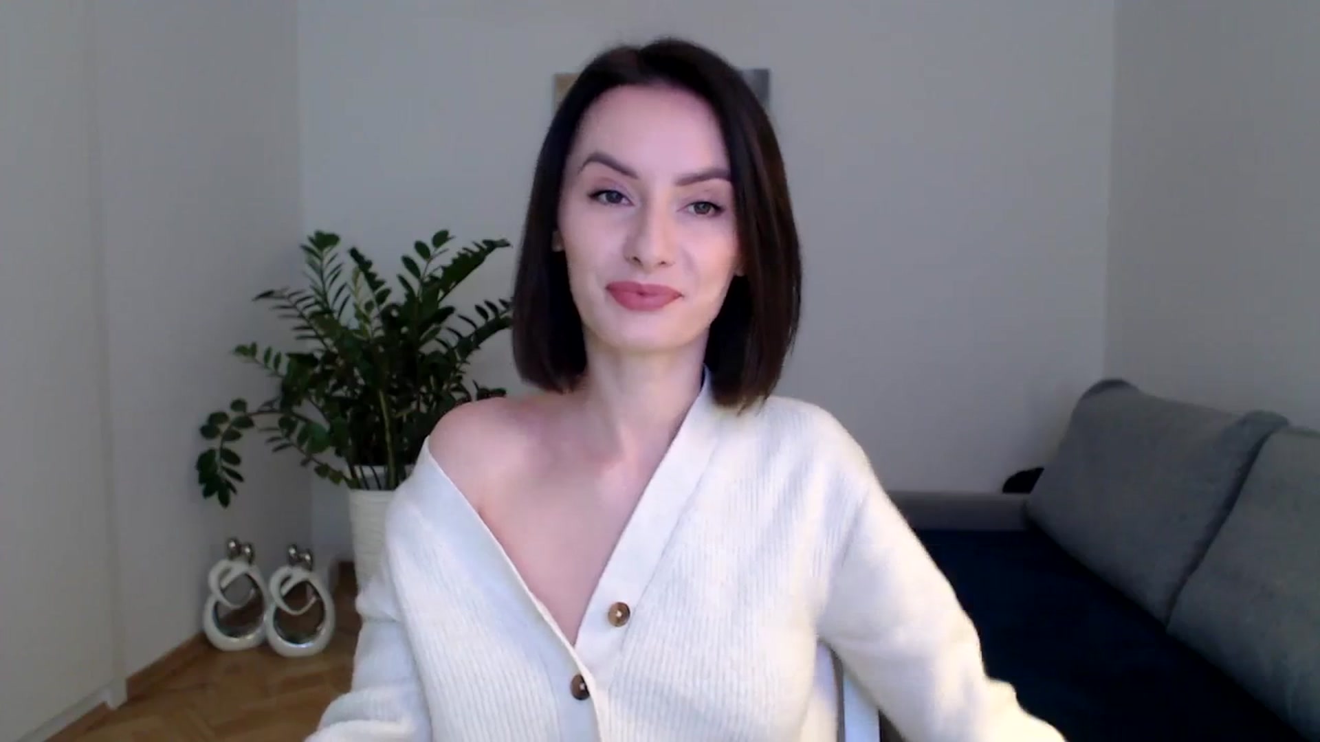 Gallery image thumbnail from the_realpearl's myfreecams stream on, 01/04/2024, 09:32 image 2 of 20