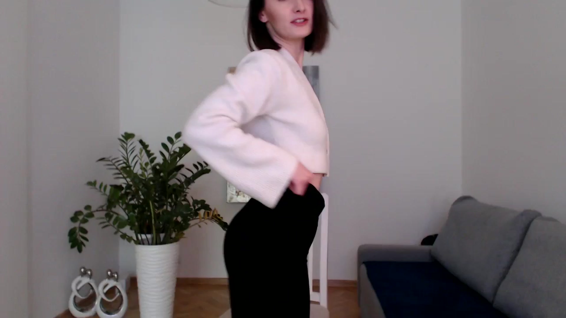 Gallery image thumbnail from the_realpearl's myfreecams stream on, 01/04/2024, 10:41 image 1 of 20