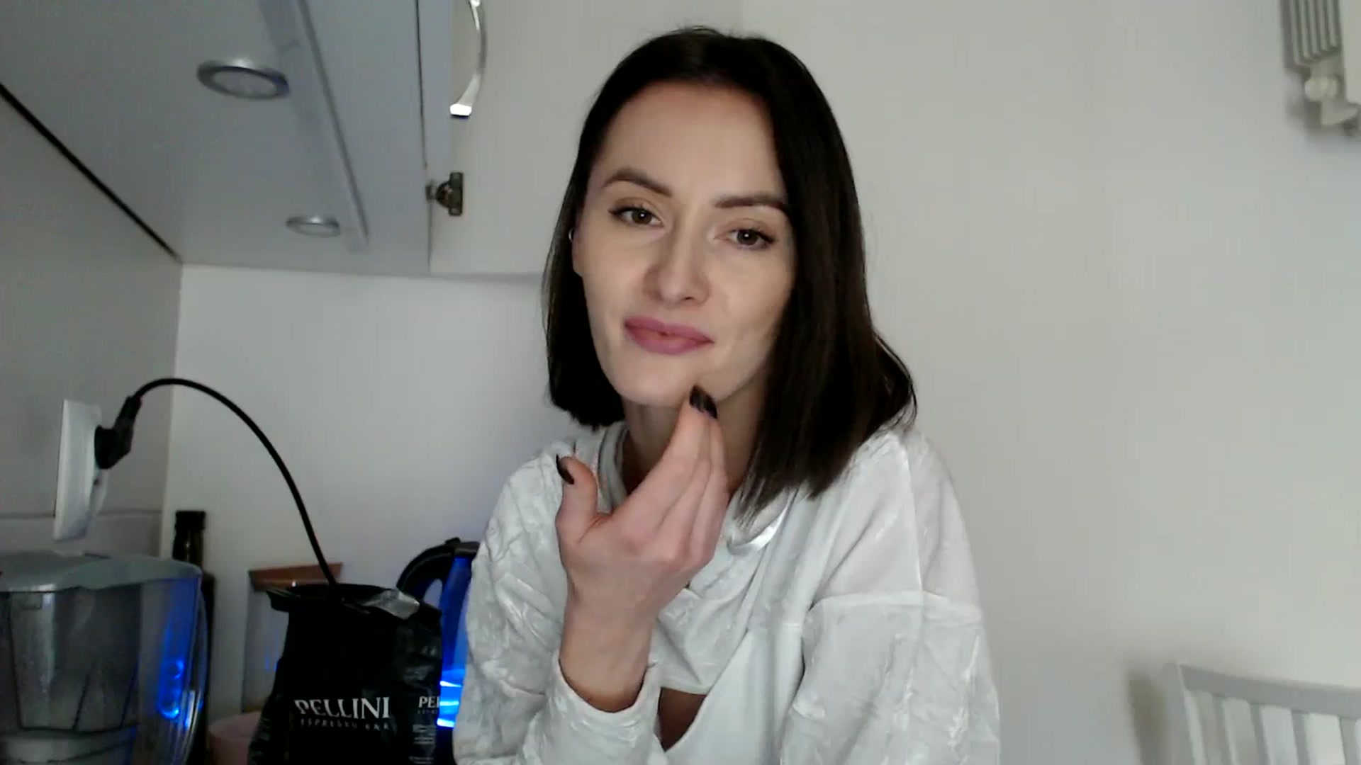 Gallery image thumbnail from the_realpearl's myfreecams stream on, 01/05/2024, 11:30 image 9 of 20
