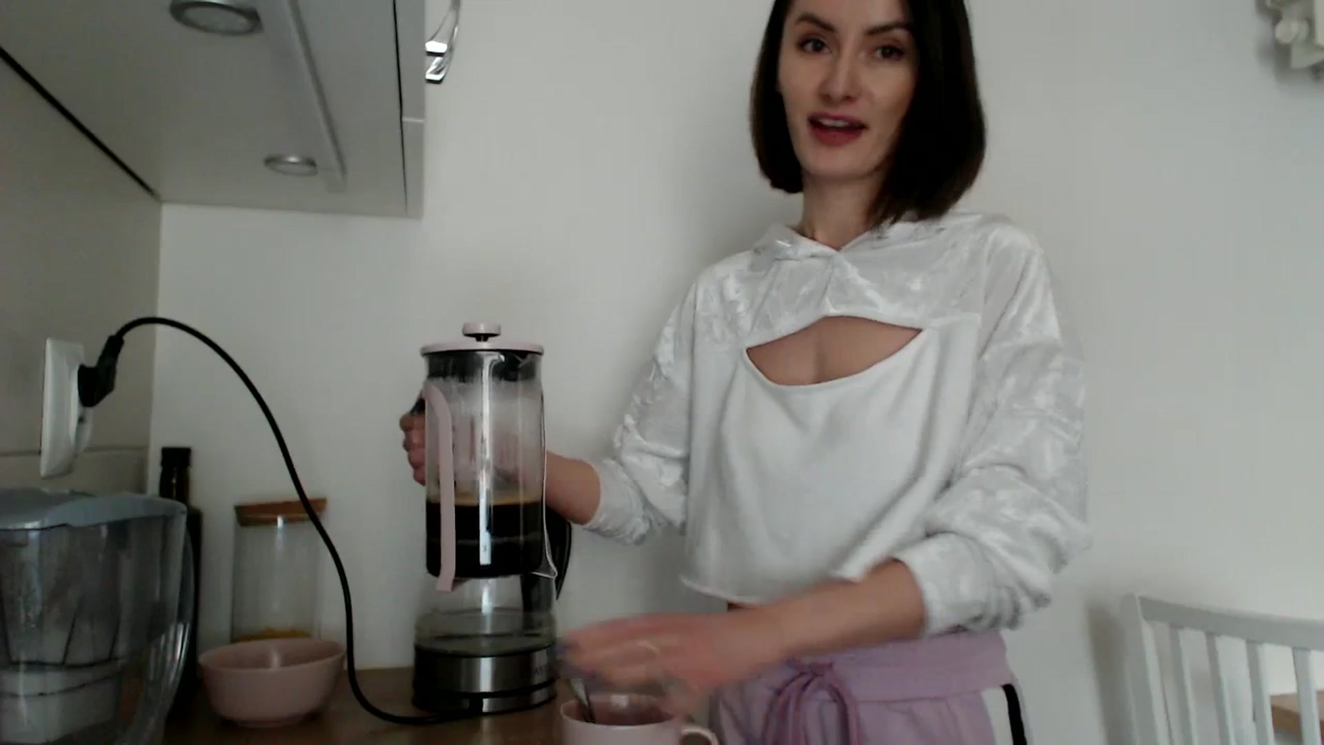 Gallery image thumbnail from the_realpearl's myfreecams stream on, 01/05/2024, 11:30 image 12 of 20
