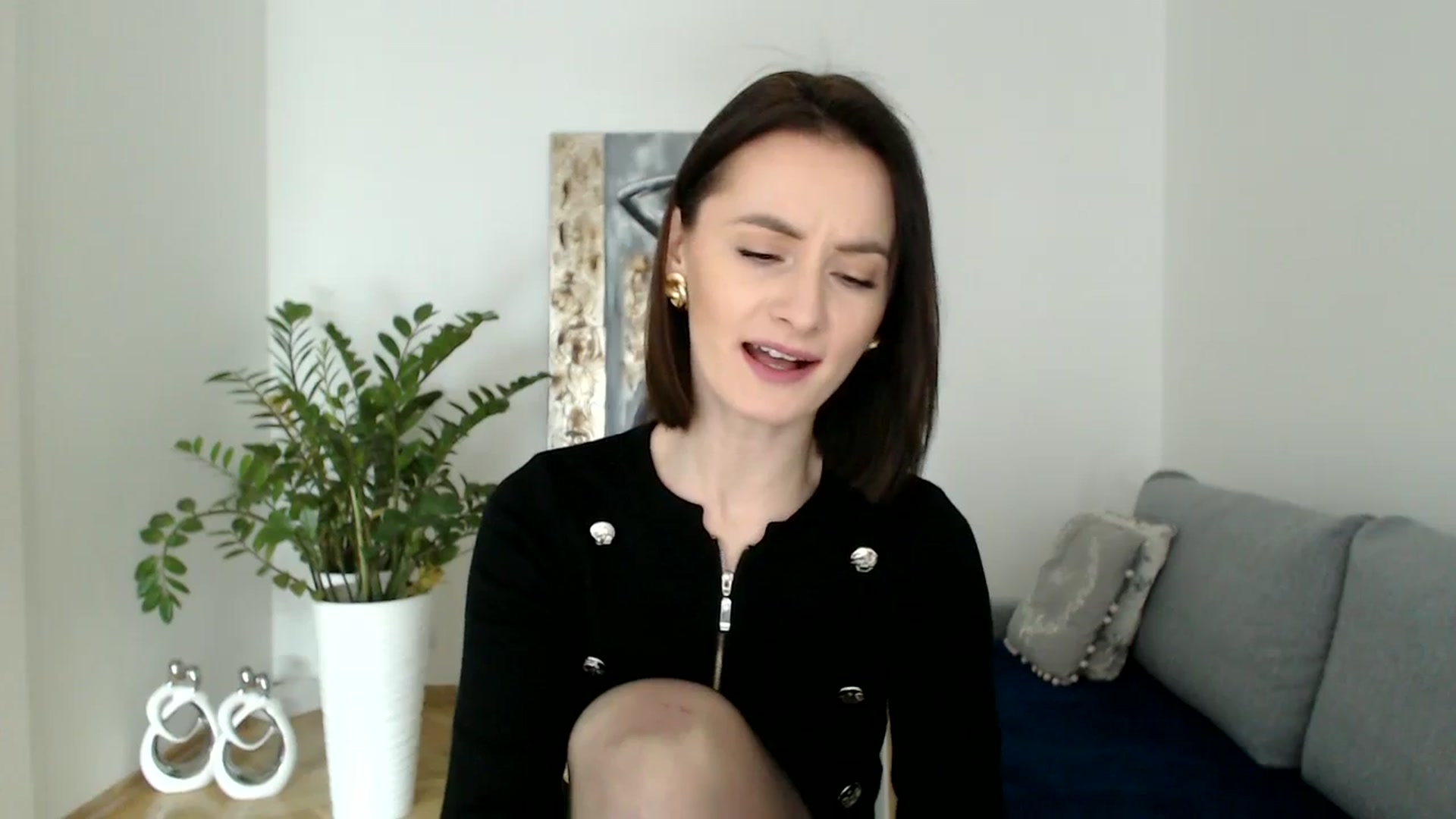 Gallery image thumbnail from the_realpearl's myfreecams stream on, 01/09/2024, 10:59 image 12 of 20