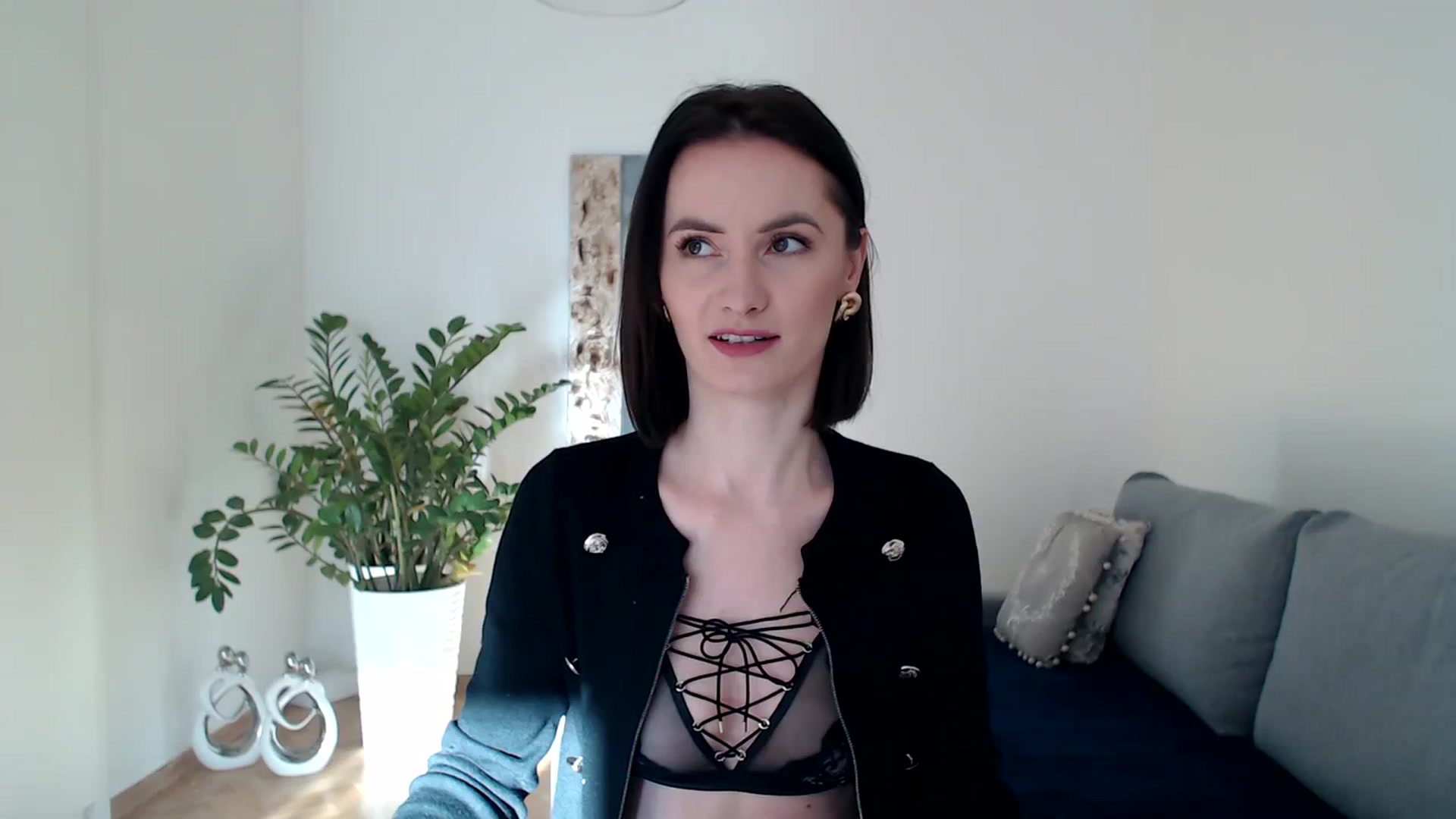 Gallery image thumbnail from the_realpearl's myfreecams stream on, 01/09/2024, 10:59 image 1 of 20