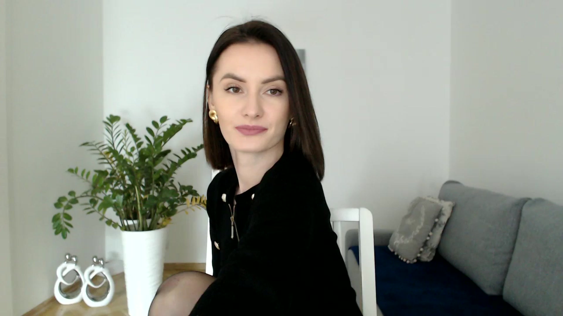 Gallery image thumbnail from the_realpearl's myfreecams stream on, 01/09/2024, 10:59 image 13 of 20