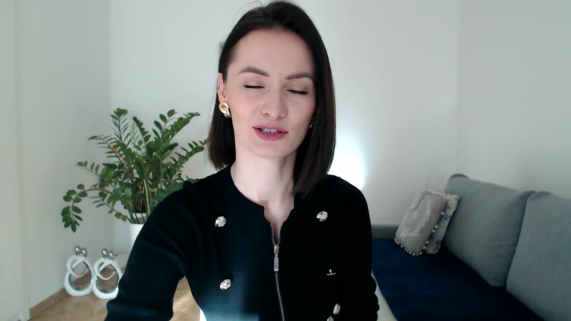 Gallery image thumbnail from the_realpearl's myfreecams stream on, 01/09/2024, 10:59 image 4 of 20
