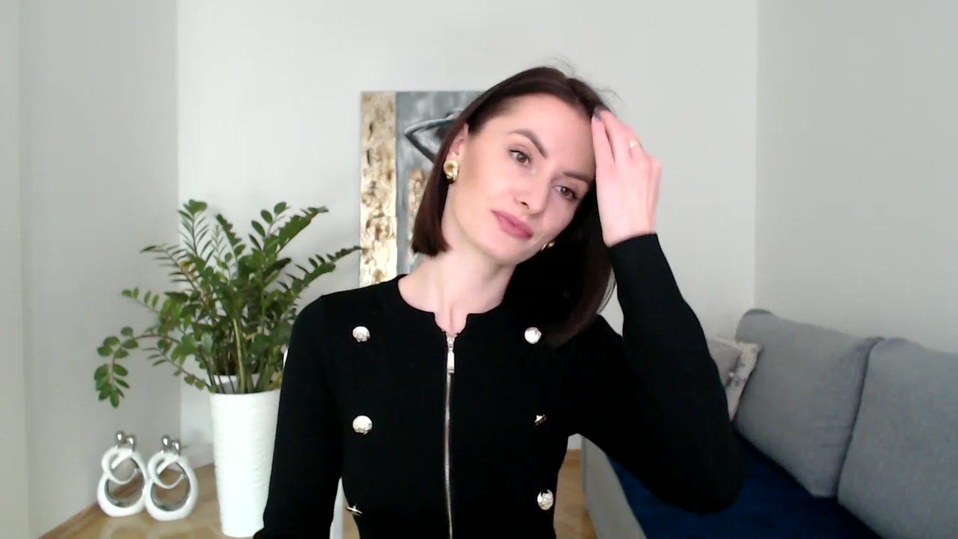 Gallery image thumbnail from the_realpearl's myfreecams stream on, 01/09/2024, 11:31 image 10 of 20