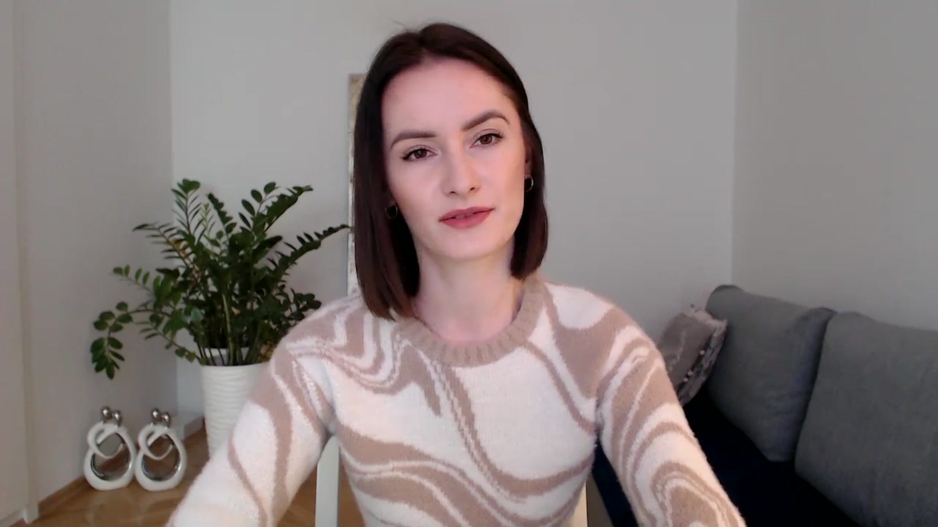 Gallery image thumbnail from the_realpearl's myfreecams stream on, 01/11/2024, 11:15 image 7 of 20