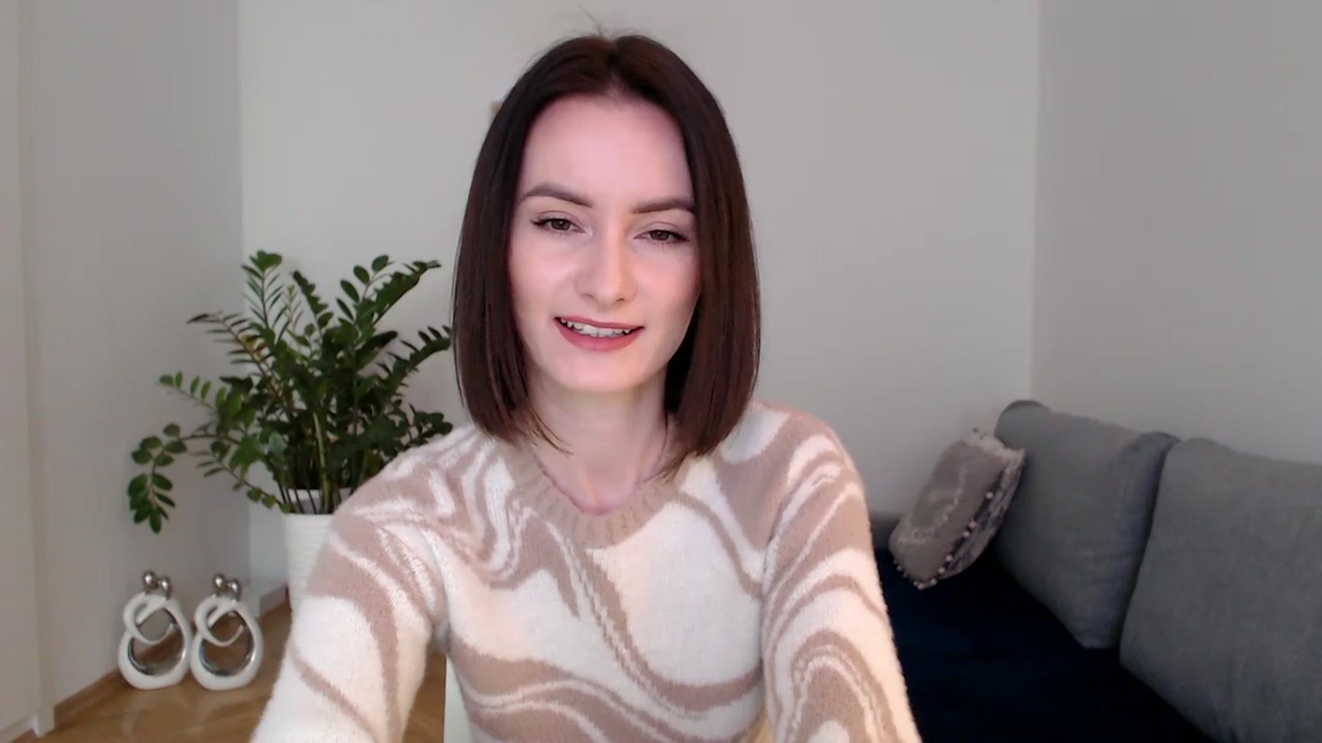 Gallery image thumbnail from the_realpearl's myfreecams stream on, 01/11/2024, 11:15 image 6 of 20