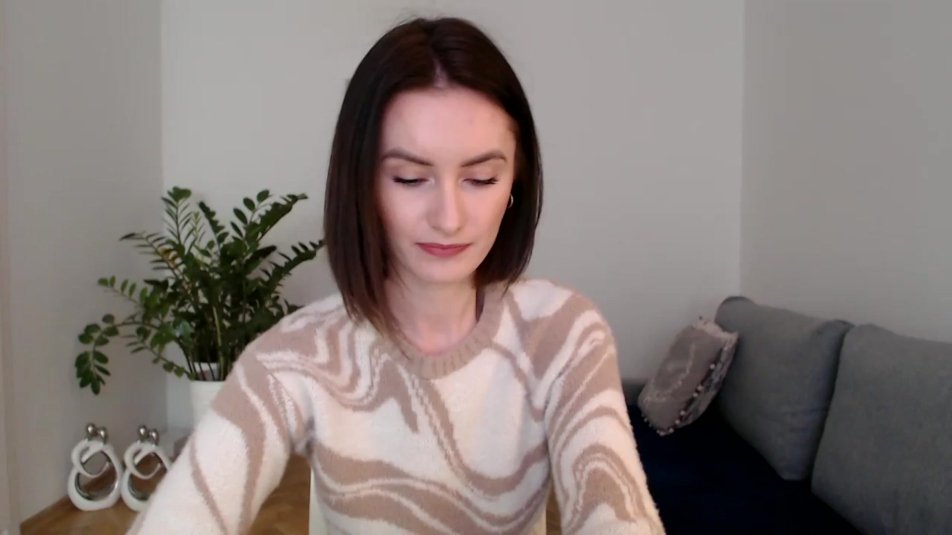 Gallery image thumbnail from the_realpearl's myfreecams stream on, 01/11/2024, 13:17 image 12 of 20