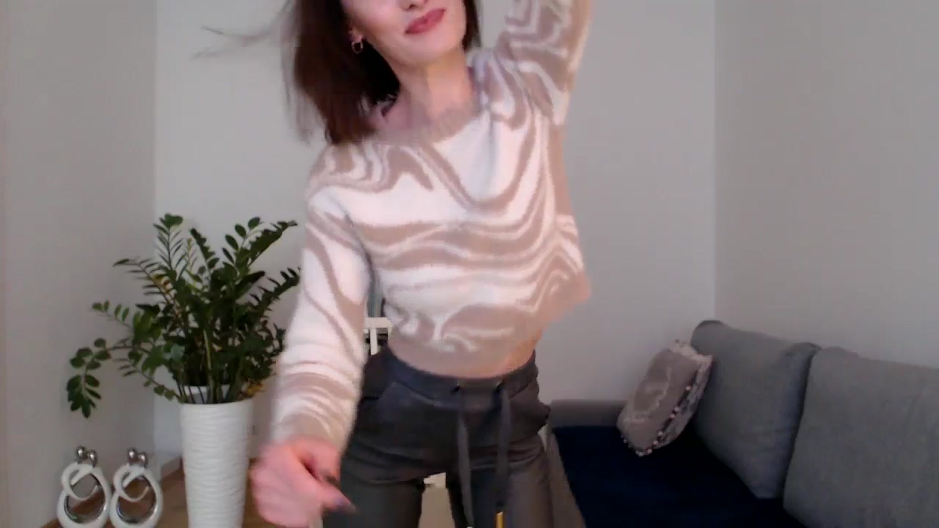 Gallery image thumbnail from the_realpearl's myfreecams stream on, 01/11/2024, 13:17 image 19 of 20