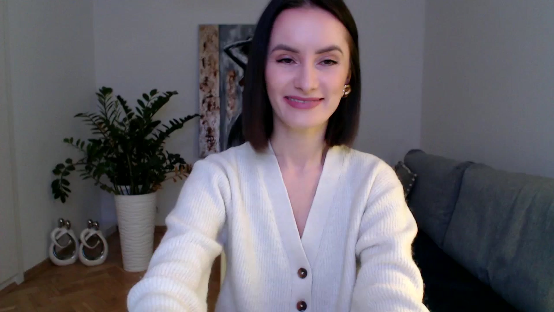 Gallery image thumbnail from the_realpearl's myfreecams stream on, 01/12/2024, 16:00 image 1 of 20